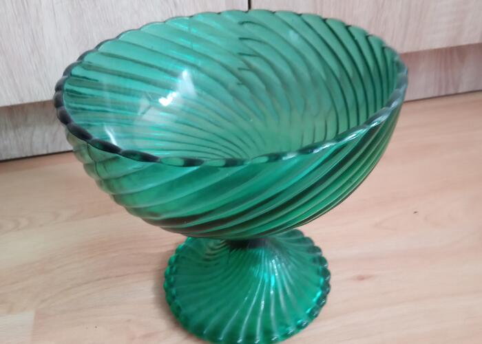 Grajewo ogłoszenia: Sprzedam zielona sałatka lub cukiernica. Szklo prasowane wyrób...